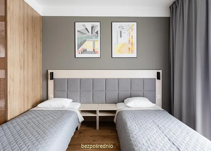 Apartament W Warszawie Dedykowany Parking Podziemny W Cenie, Wifi, Ac, Blisko Centrum New Apartment In Warsaw Finished To A High Specification Fitted Out To A High Standard On The 7Th Floor, Wifi, Underground Parking Price Included