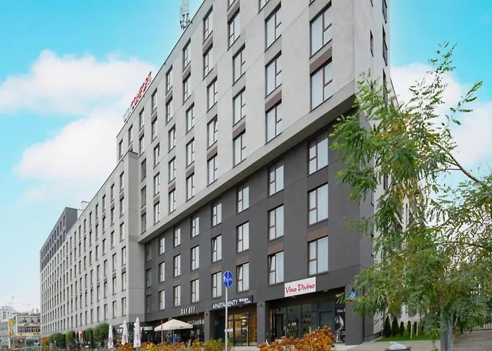 Apartament W Warszawie Dedykowany Parking Podziemny W Cenie, Wifi, Ac, Blisko Centrum New Apartment In Warsaw Finished To A High Specification Fitted Out To A High Standard On The 7Th Floor, Wifi, Underground Parking Price Included